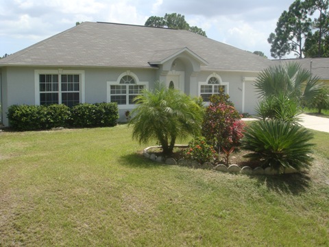 3-4 bedroom 2 bath For Rent North Port Florida