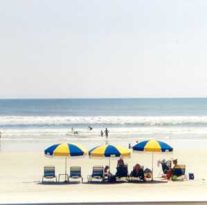 Beach North of Main Street Pier 03